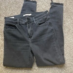 Levi's Women's Dark Gray Skinny Jeans